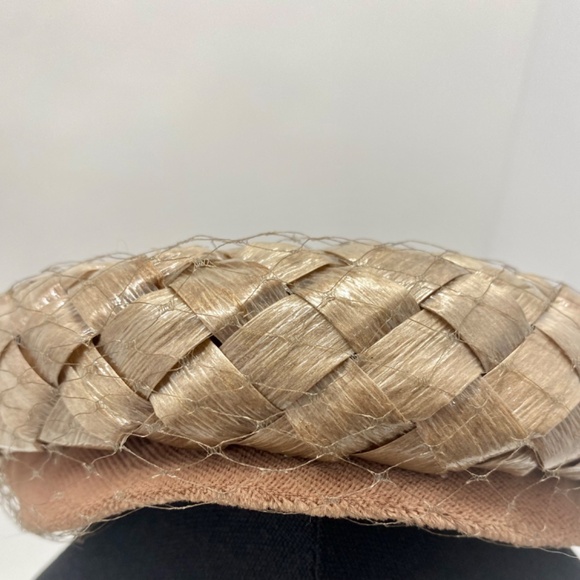 Vintage 1950s Woven Straw Hat with Net - Picture 5 of 7